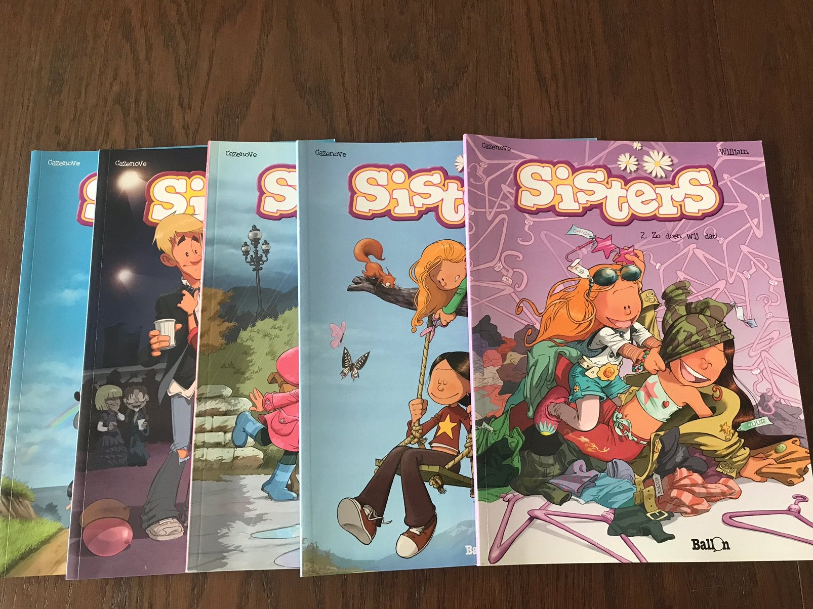 Sisters strips €4,00, Boeken, Stripverhalen, Ophalen, Zo goed als nieuw