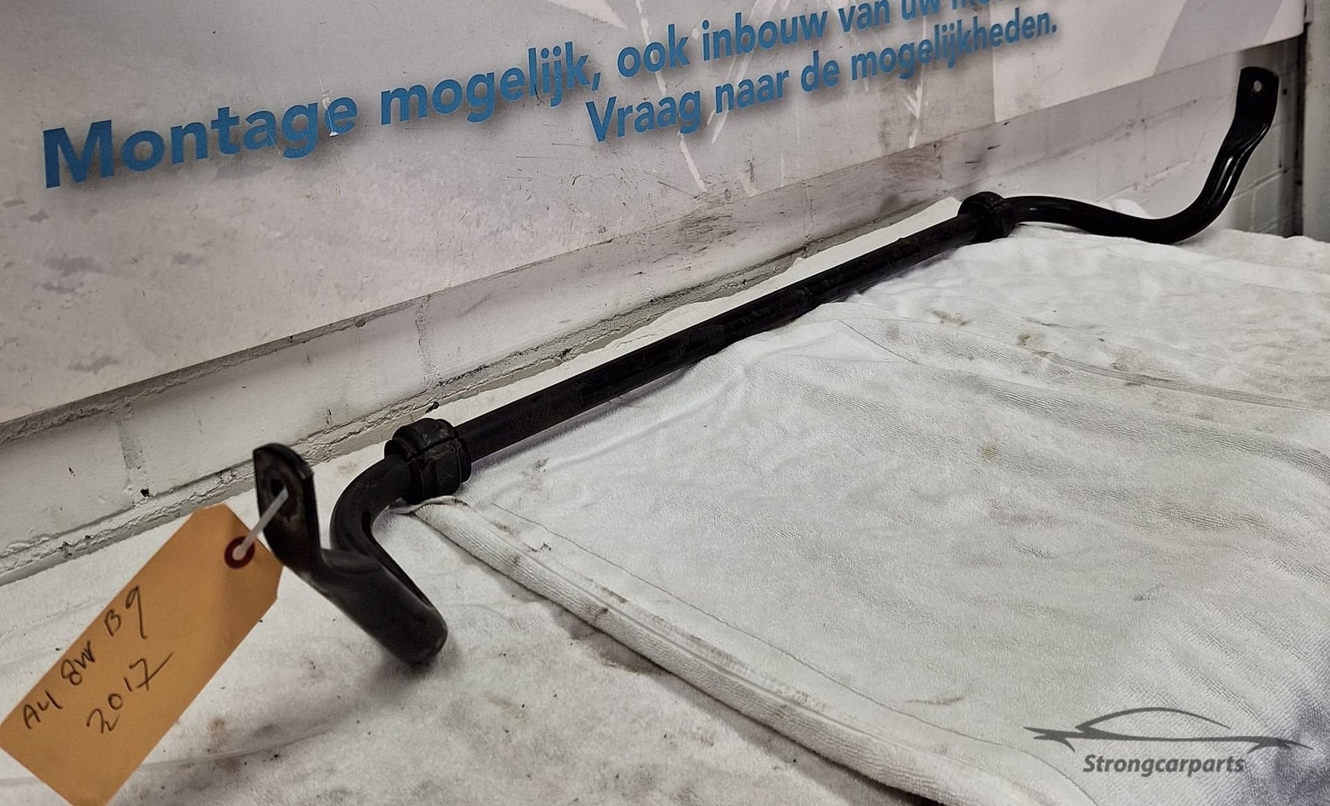 Stabilisator Audi A4 8W 8W0411305, Gebruikt, -, -, -
