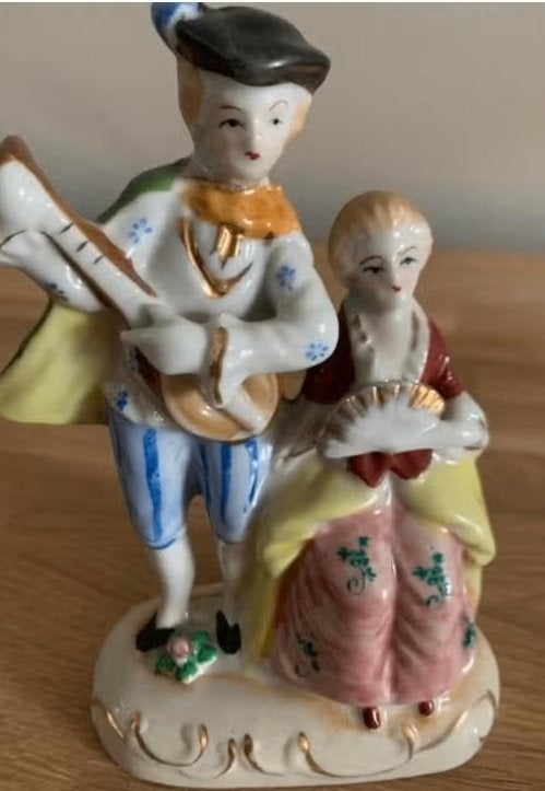 Vintage porseleinen beeldje - Victoriaans koppel, Ophalen of Verzenden, Gebruikt, Mens