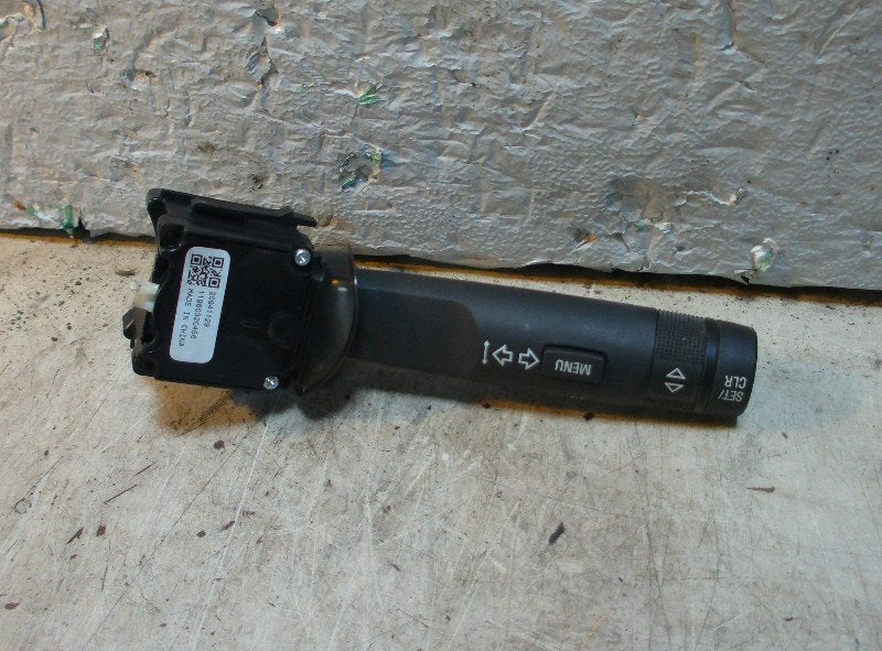 KNIPPERLICHTSCHAKELAAR Opel Astra J (PC6 / PD6 / PE6 / PF6), Gebruikt, Opel, Opel Automobile GmbH, Kontakt-opel@opel.com