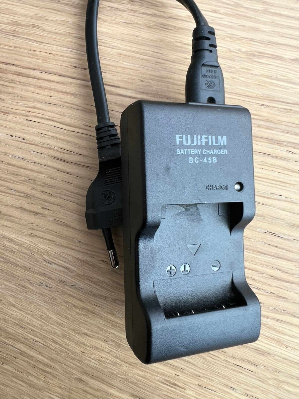 Chargeur Fujifilm, Audio, Tv en Foto, Opladers, Ophalen, Gebruikt