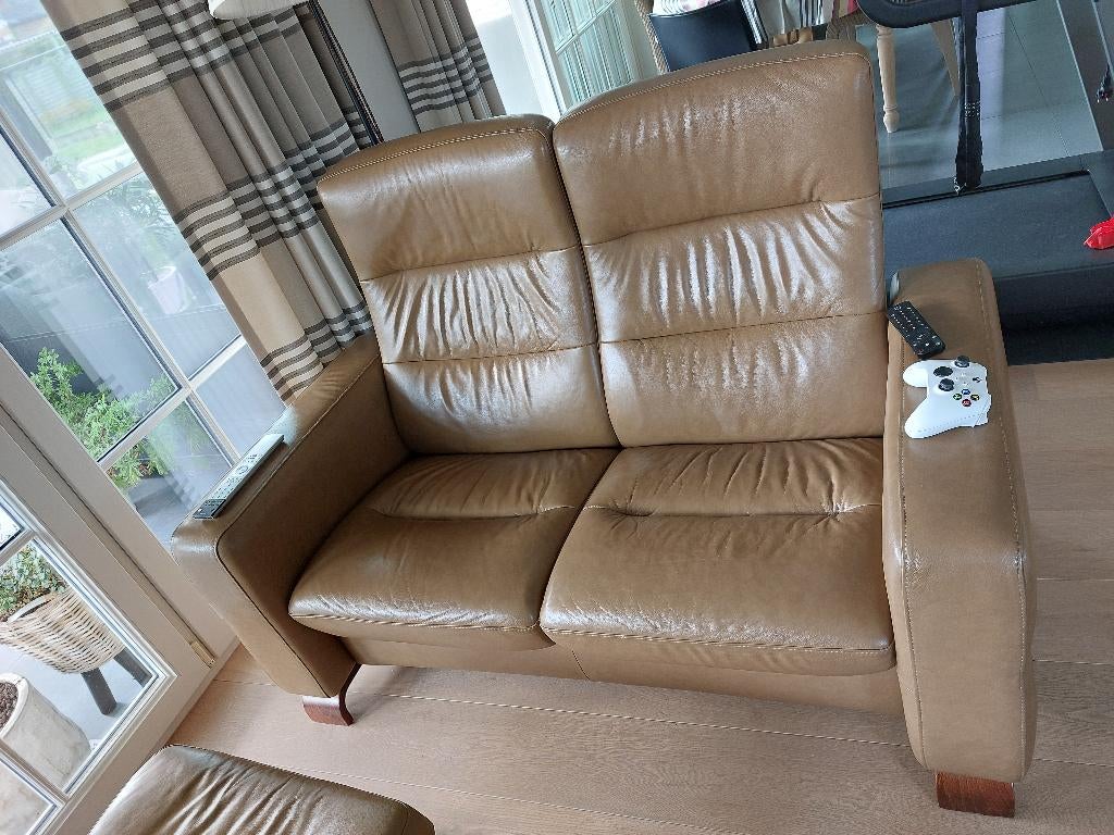 2 sièges stressless avec 2 repose-pieds, Banc droit, Enlèvement, Utilisé, Cuir