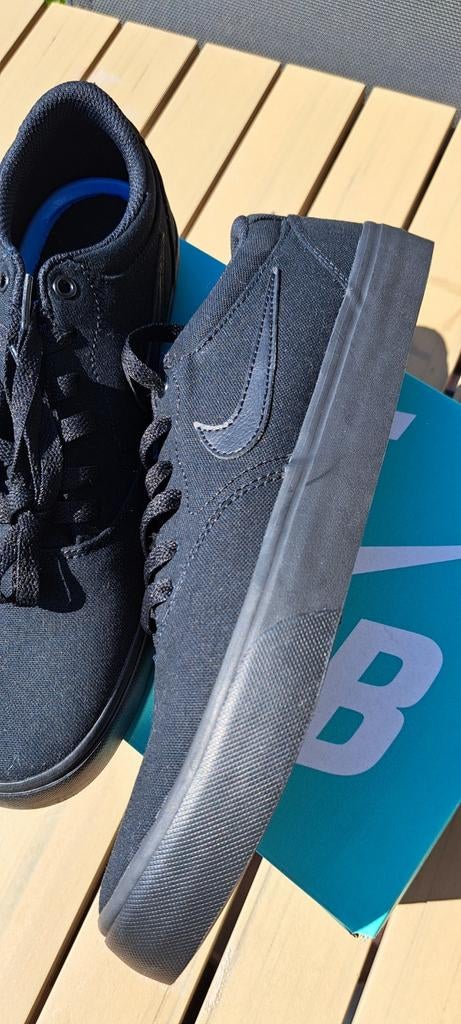 Nieuwe Nike SB maat 43, Ophalen, Zwart