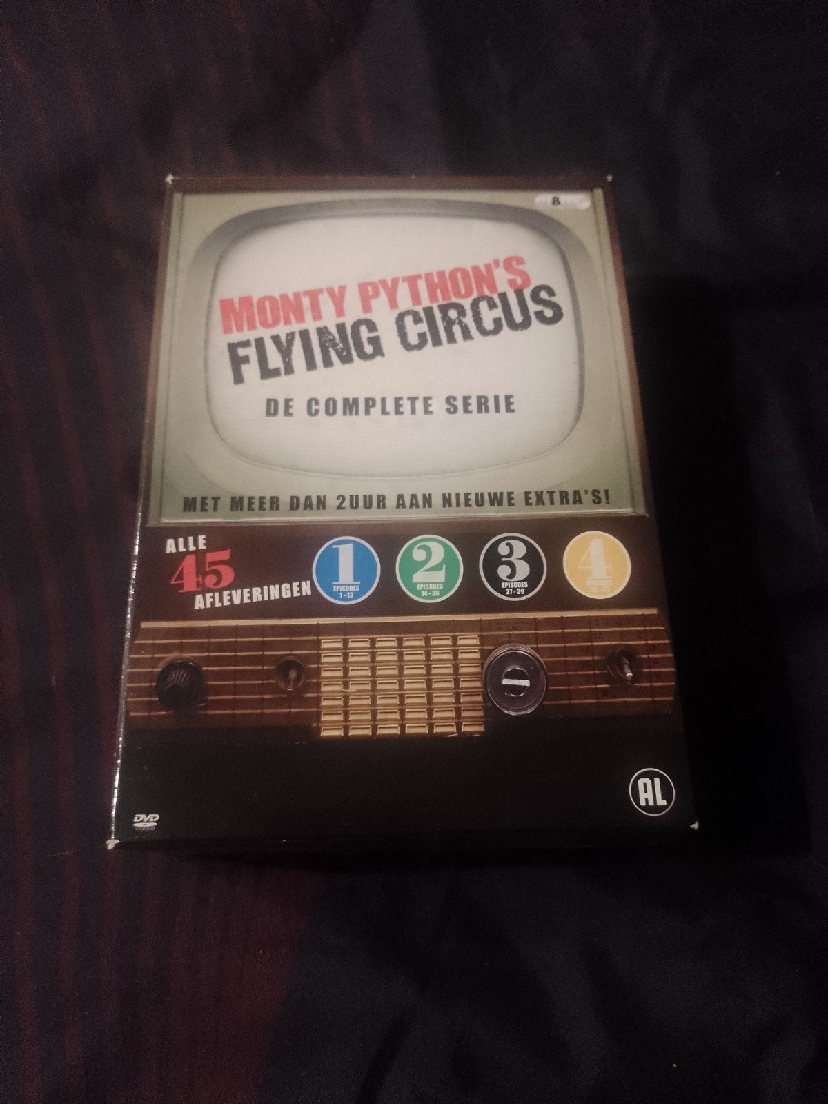 A vendre en coffret DVD l'intégrale série Monty python's, Comédie d'action, Enlèvement ou Envoi, Coffret, Comme neuf