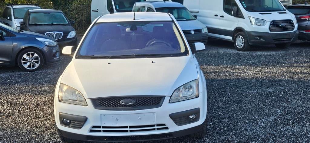 FORD FOCUS 1.8DIESEL 85KW ETAT GENERAL BIEN  0492 490 467, Auto's, Particulier, Te koop, Focus, Voorwielaandrijving