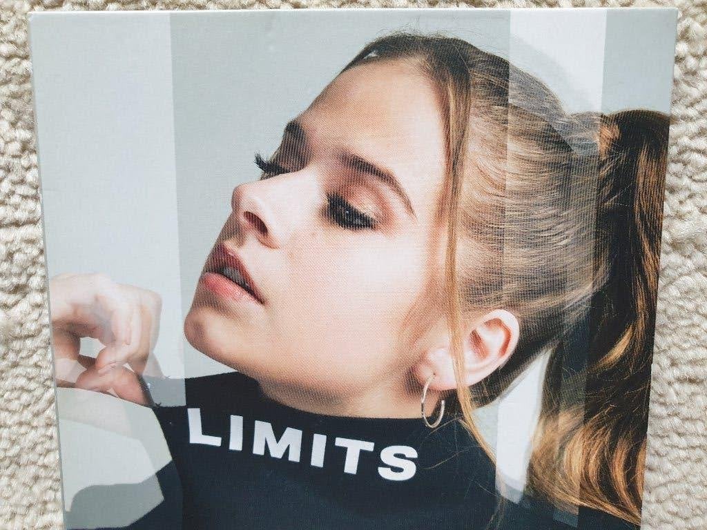 Laura Tesoro: Limits - cd, Ophalen of Verzenden, Zo goed als nieuw