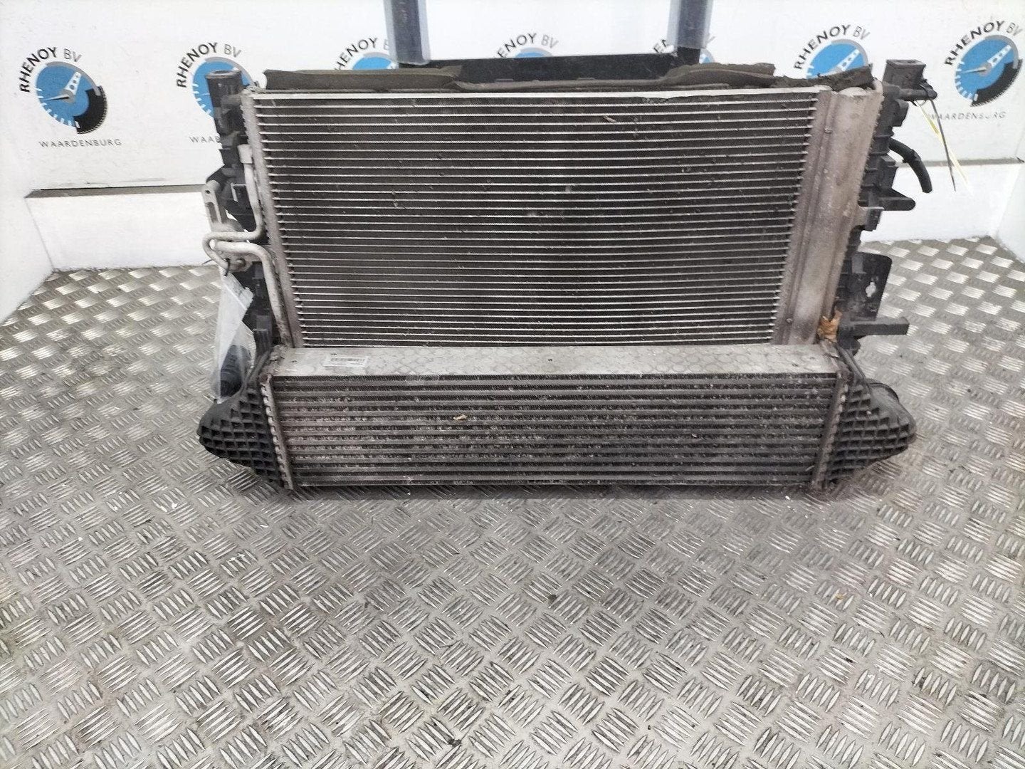 VOLVO V40 2.0 D4 Momentum Bns  KOELERPAKKET 2014, Ophalen of Verzenden, Gebruikt, ARN erkend