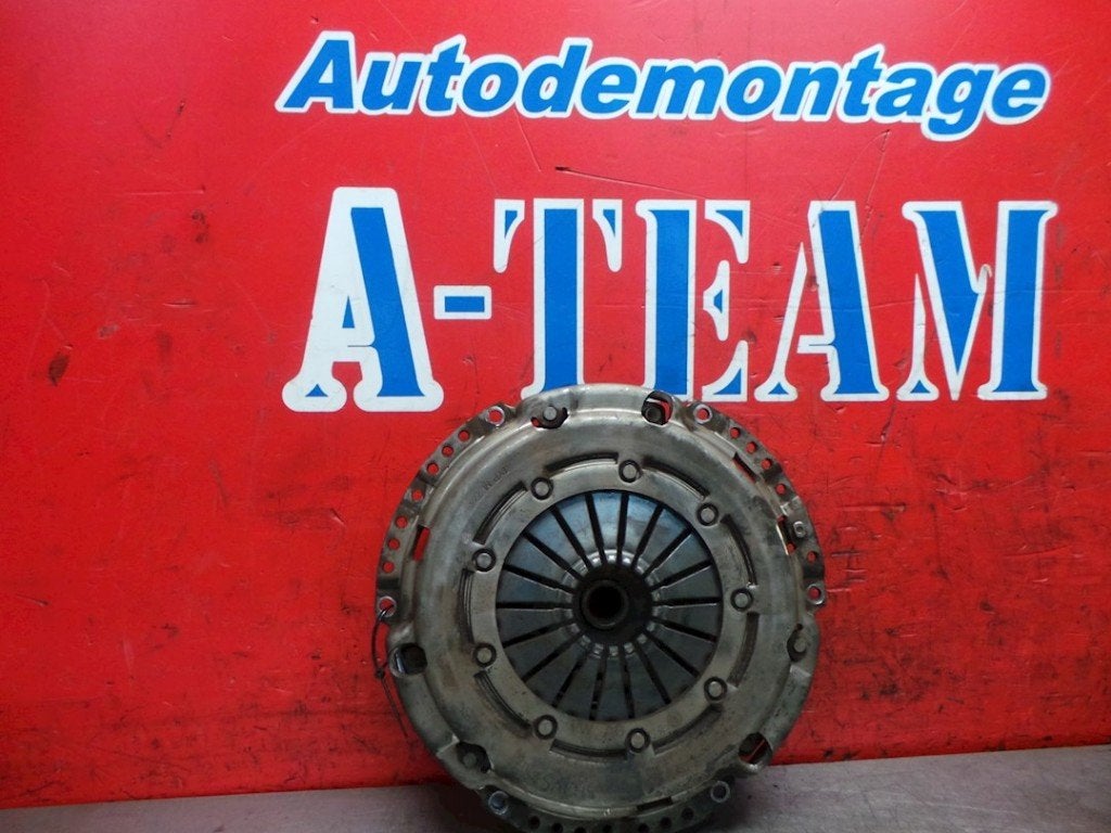 DISQUE EMBRAYAGE A3 Sportback (8VA / 8VF) (|04L141015D|), Auto-Union-Straße  1,
85057  Ingolstadt, DE, Info@audi.de, Audi, Utilisé