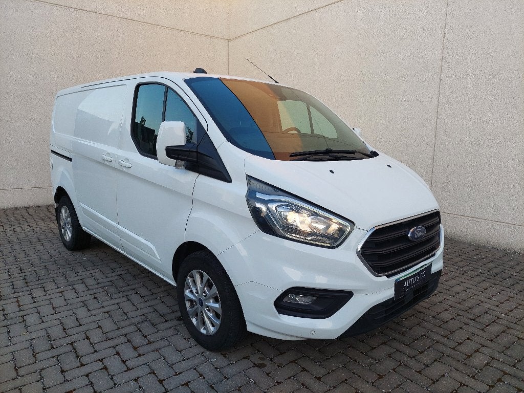 FORD TRANSIT CUSTOM NAVI - CAMERA - ADAP.CRUISE - GARANTIE, Auto's, Bestelwagens en Lichte vracht, https://public.car-pass.be/vhr/f45c8eed-df85-47fa-acf5-ef537248cf62