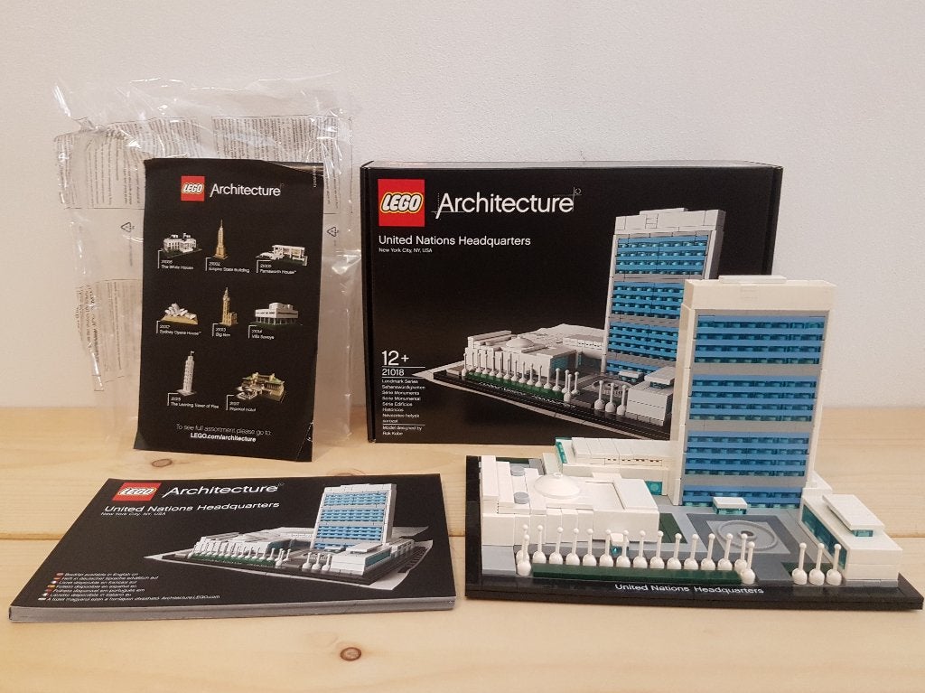 Lego Architecture 21018 United Nations Headquarters, Compleet, Lego, Architecture, Ophalen of Verzenden
