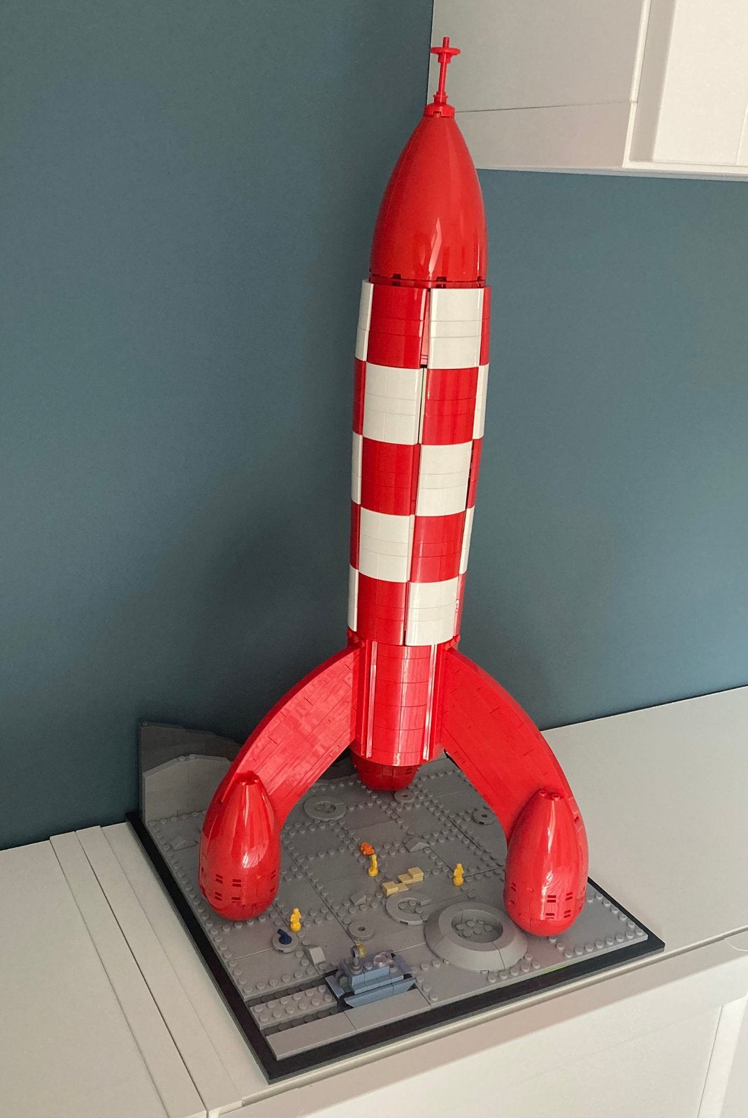 Tintin - base lunaire pour la fusée Lego (sans la fusée), Collections, Enlèvement ou Envoi, Tintin, Neuf, Statue ou Figurine