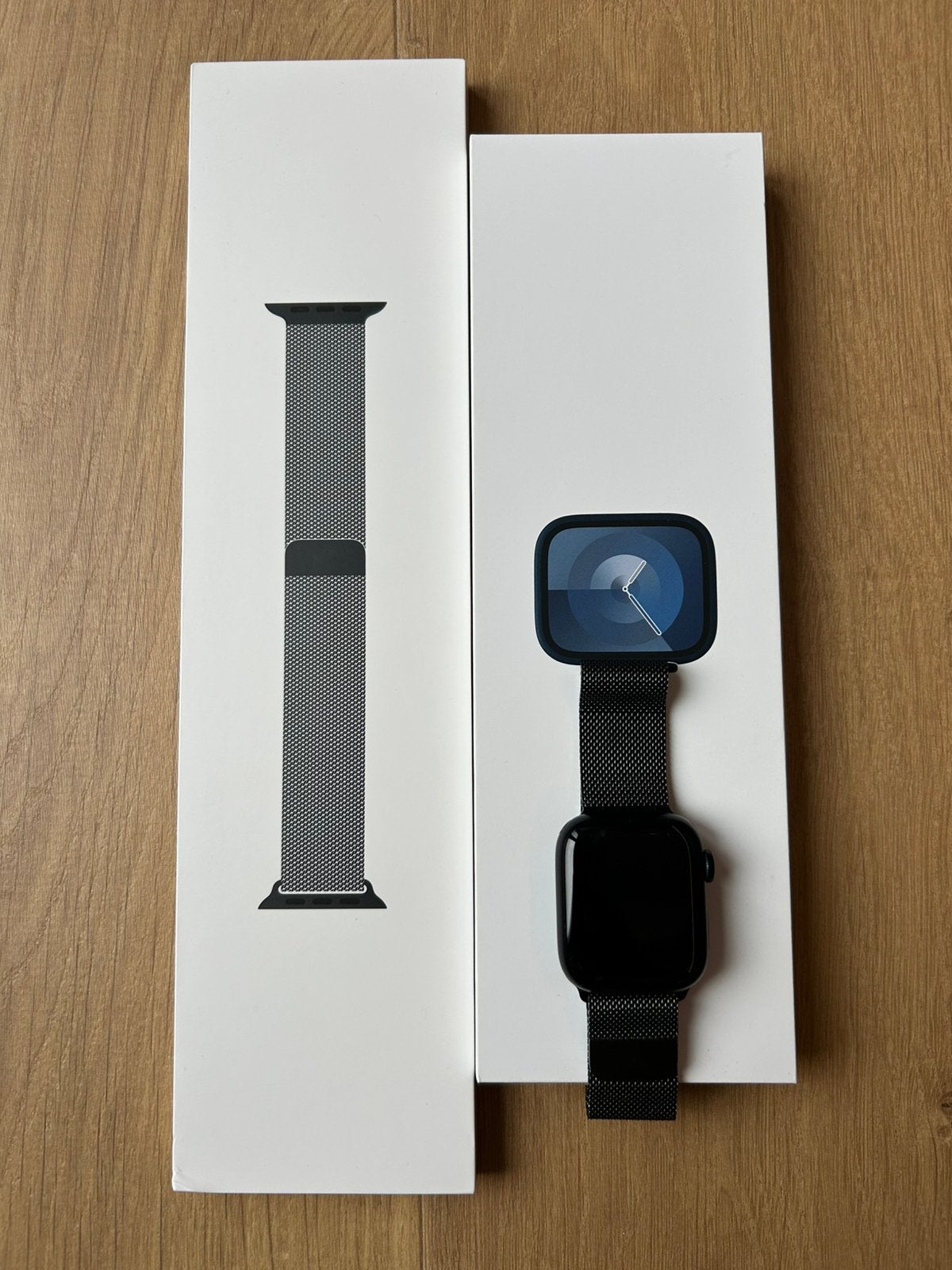 Apple Watch Series 9 41mm + extra Milanese band black, Enlèvement, Utilisé, Noir, IOS