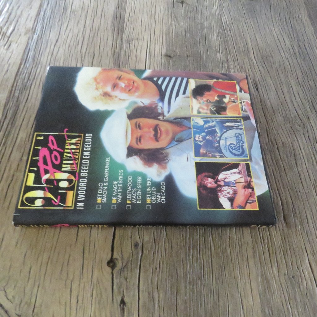 25 jaar popmuziek Het afscheid van de sixties, Boeken, Ophalen of Verzenden