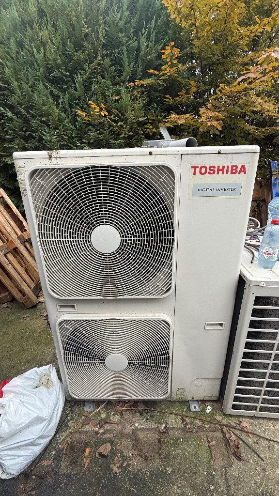 Toshiba airco 14 kW – 2x plafondcassette + buitenunit, Elektronische apparatuur, Ophalen, Gebruikt, Koelen en Ontvochtigen, Wandairco