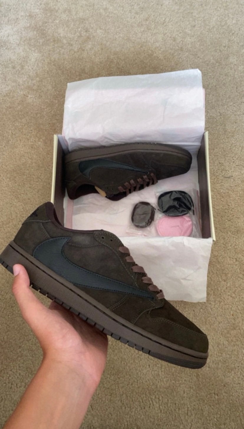 Sneakers Nike marron/noir — taille 43, Enlèvement ou Envoi, Comme neuf, Noir