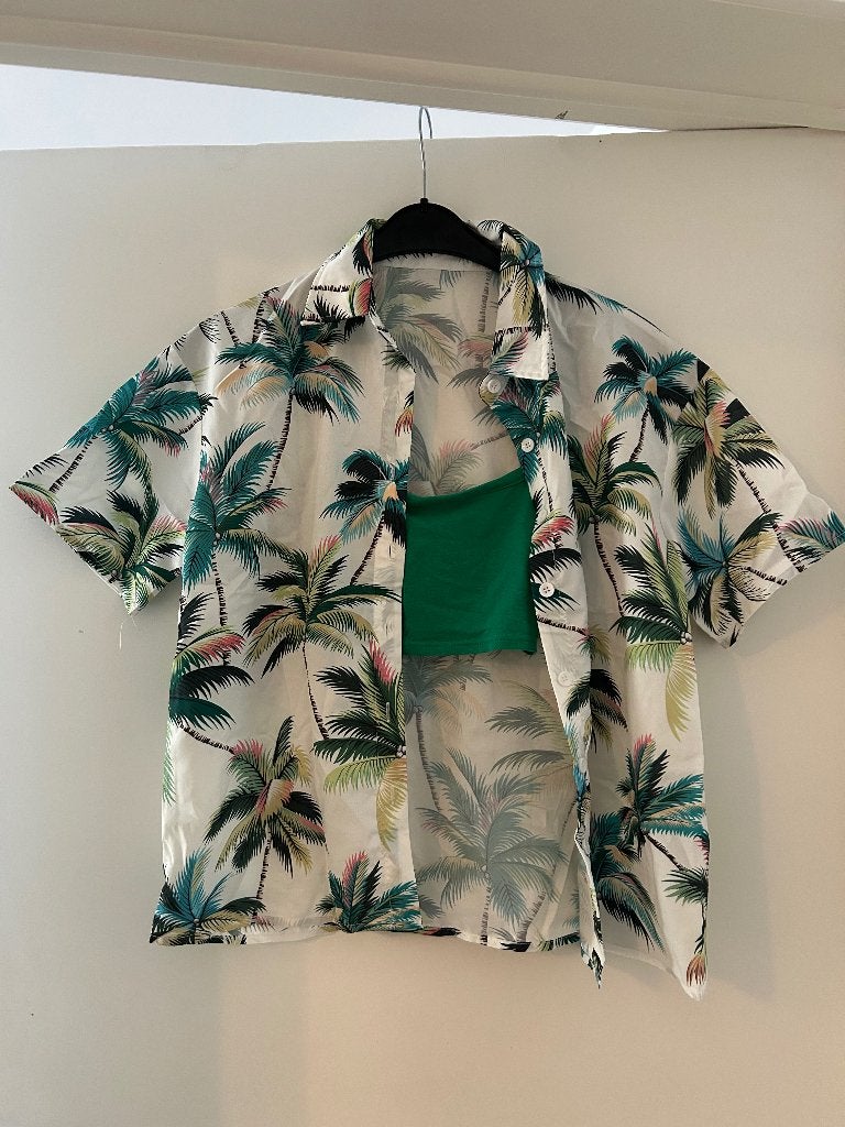 Verkleed kleding - Hawaï shirt met topje, Vêtements | Femmes, Costumes de carnaval & Vêtements de fête, Enlèvement, Comme neuf
