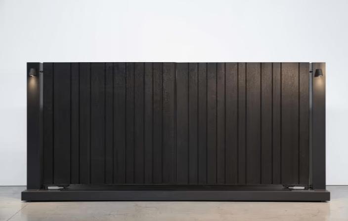 Dubbele draaipoort – Thermowood Zwart Geborsteld, Ophalen, Nieuw, 150 tot 200 cm, Hout