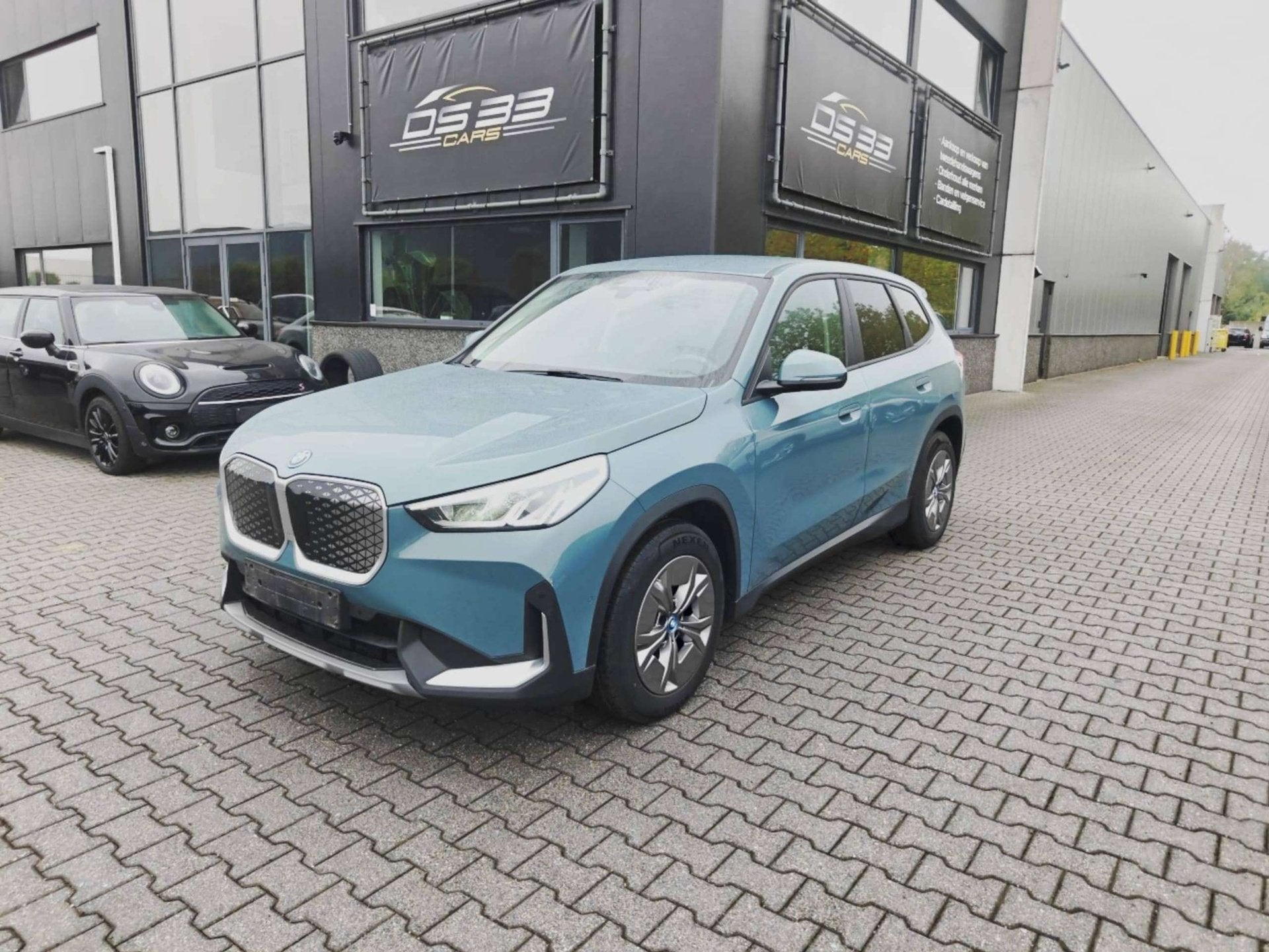 BMW iX1 eDrive20 / Cruise / LED / apple / CAM / Zetelverwarm, Automaat, Dealer onderhouden, Stof, Gebruikt