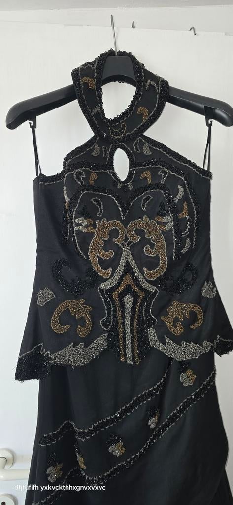 Robe de soirée, Ophalen