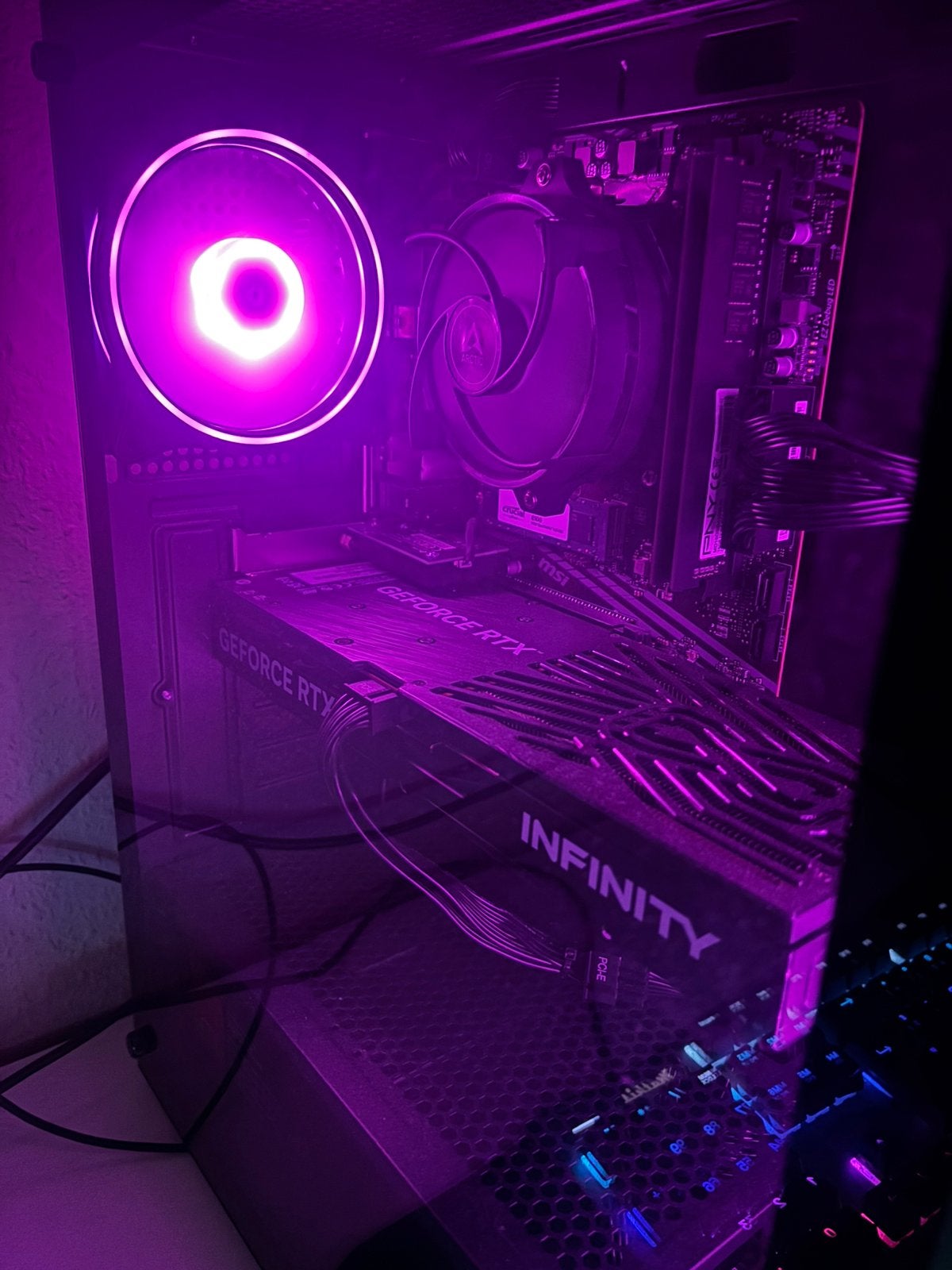EXTREME GAMING PC – Ryzen 7 5700X | RTX 5060, Ophalen, Zo goed als nieuw