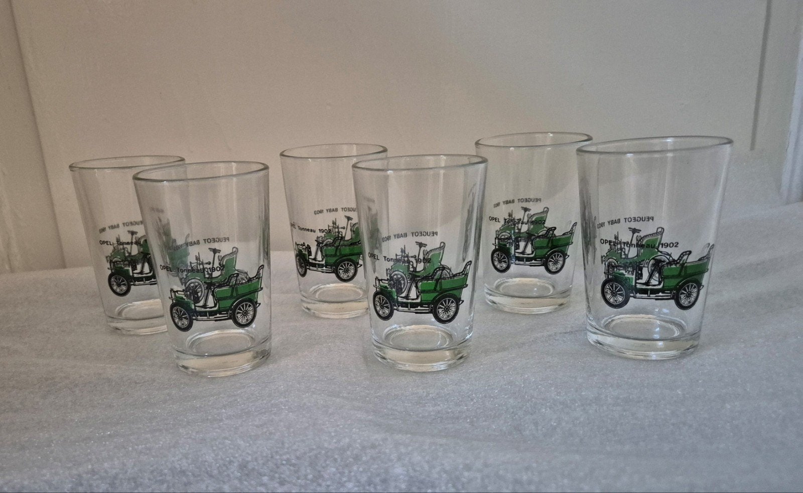 6 verres à eau de 20cl environ. Decor voitures vertes.., Enlèvement, Neuf, Verre à eau