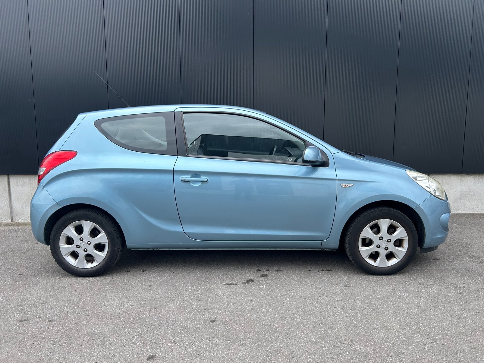 Hyundai I20 1.2i / Airco / goede staat, Autos, Hyundai, Achat, Entreprise, Noir, Electronic Stability Program (ESP)