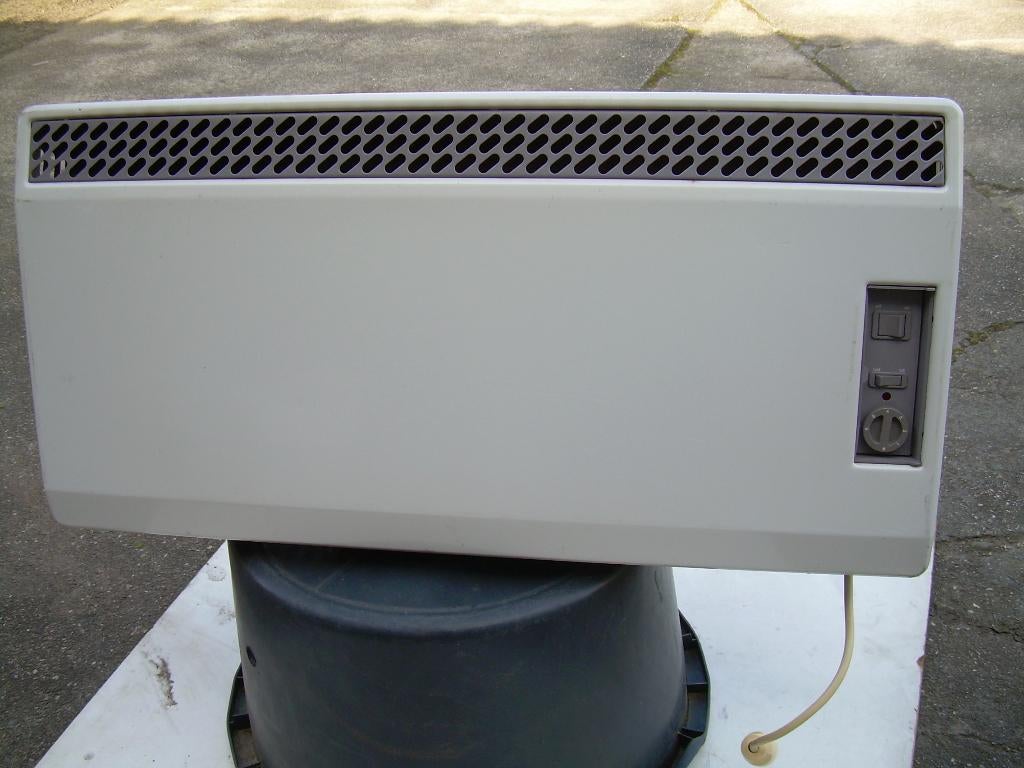 2 elektrisch verwarmingen 220v, Ophalen, Gebruikt, Voorlader