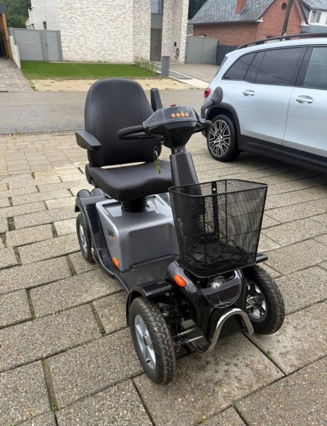 De rollce Roy’s onder de scootmobiels SOLO 4 COMFORT, Ophalen, Zo goed als nieuw