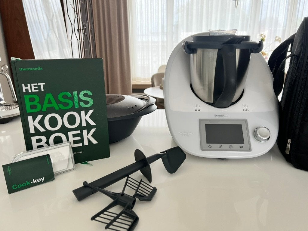 Thermomix TM5, Elektronische apparatuur, Keukenmixers, Ophalen, Gebruikt, 3 snelheden of meer, 2 tot 3 liter