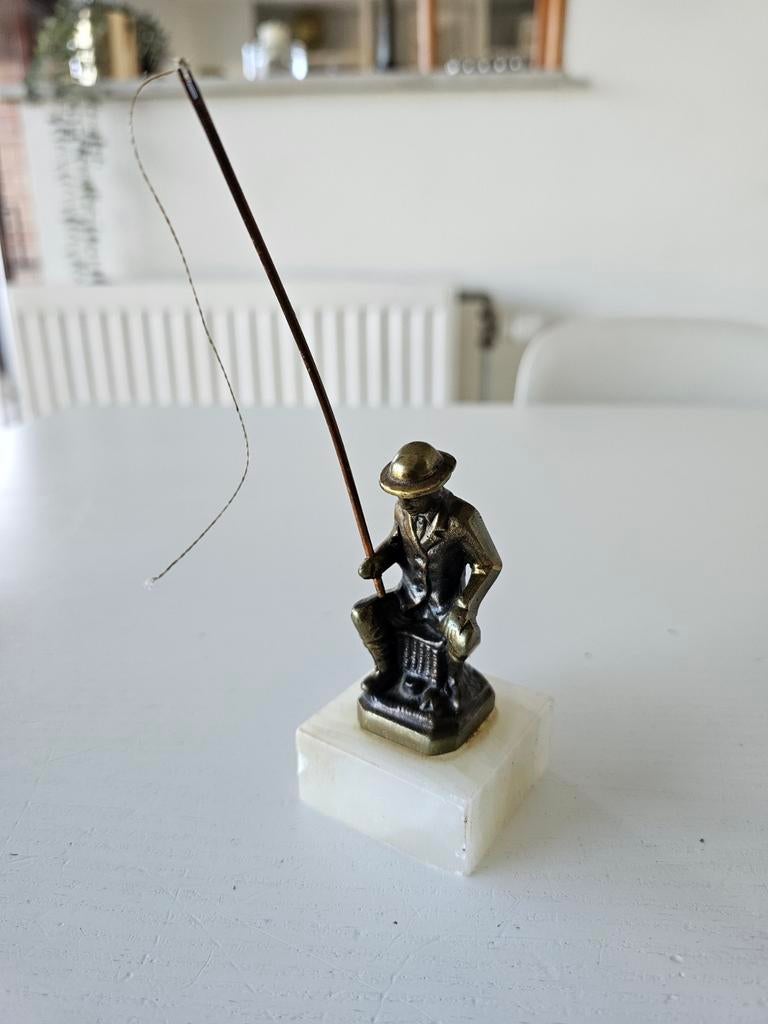 Vintage beeldtje van visser op marmeren sokel, Ophalen of Verzenden