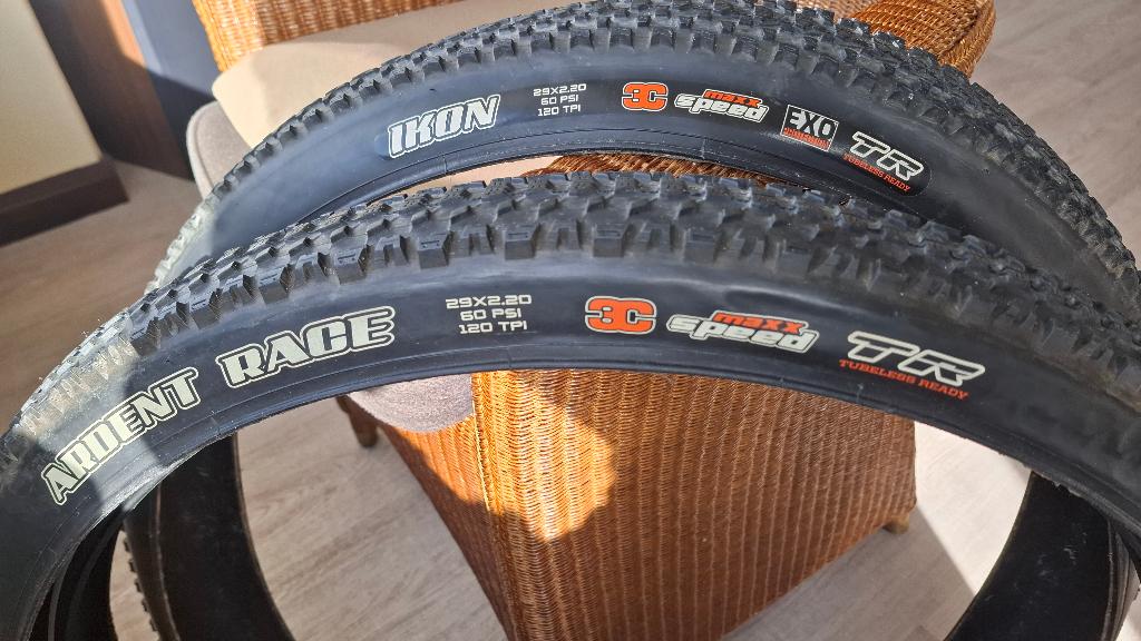 2 Maxis MTB vouwbanden 29x2.20, Ophalen of Verzenden, Gebruikt, Overige typen