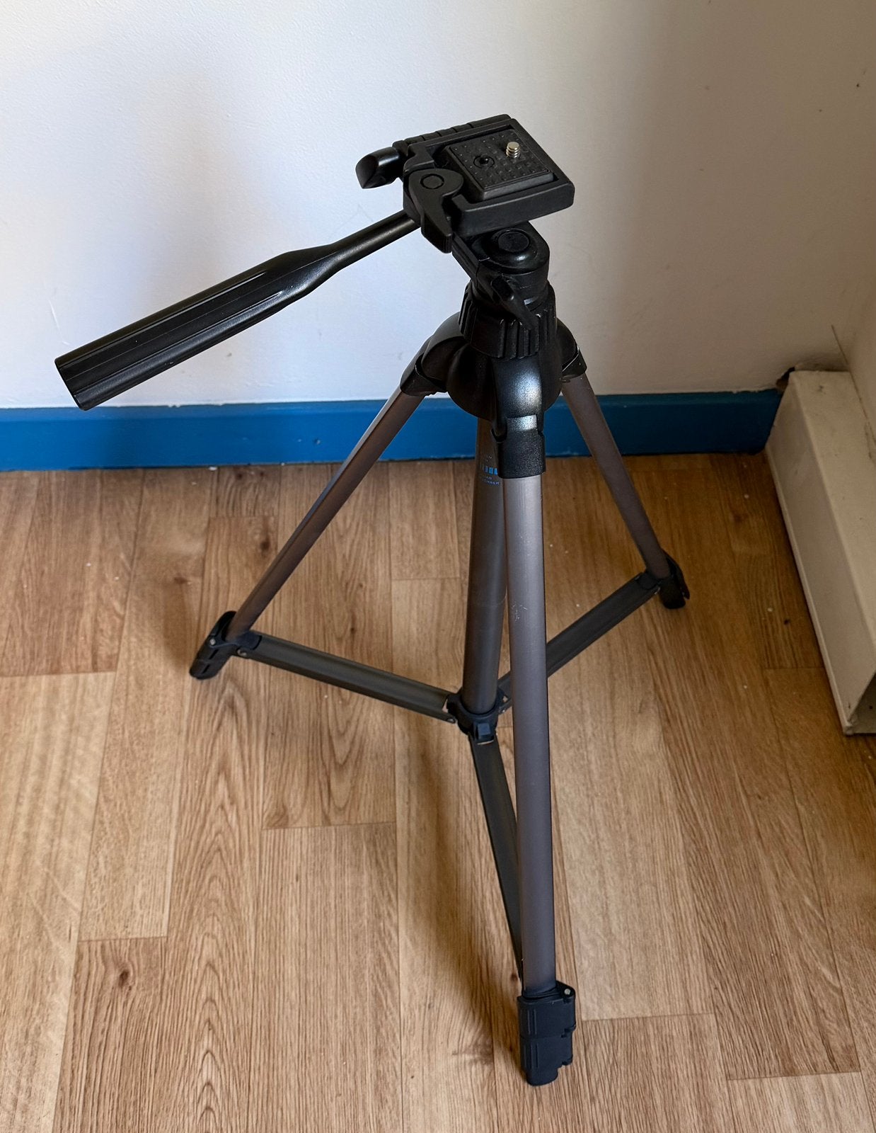 Vanguard MK-2 camerastatief – stevig en verstelbaar, TV, Hi-fi & Vidéo, Enlèvement, Utilisé, Vanguard