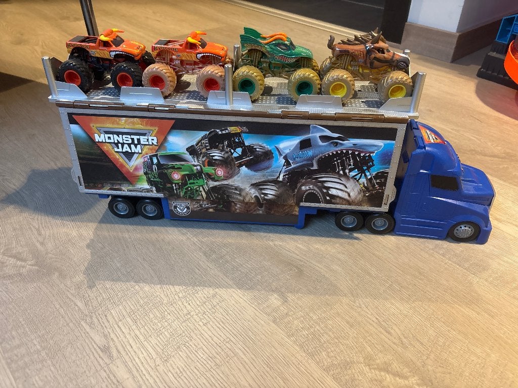 Monster Jam truck met auto’s, Ophalen, Gebruikt