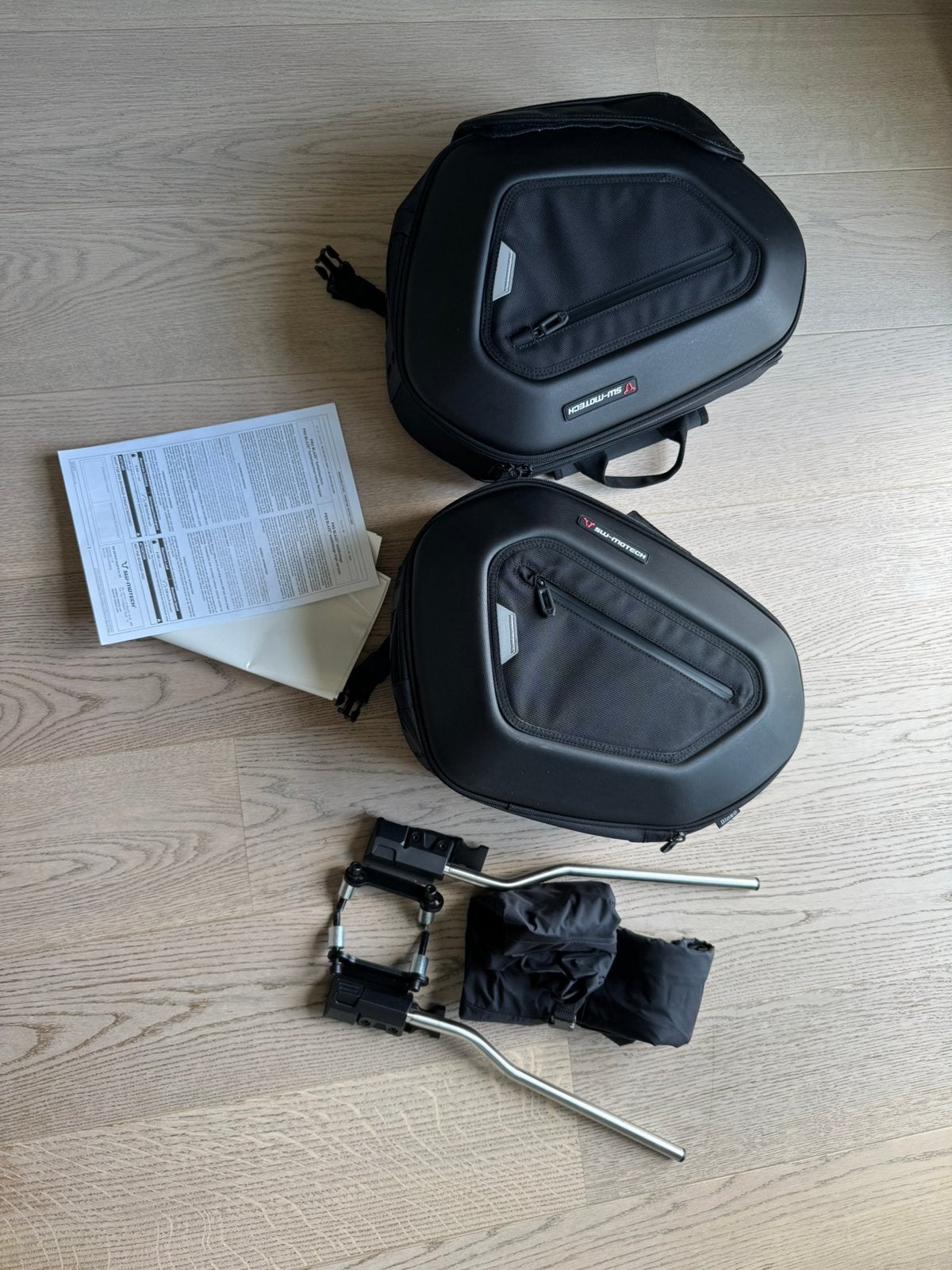 Sacoches de selle Sw Motech Blaze NEUVES avec fixation, Motos, Enlèvement ou Envoi, Neuf
