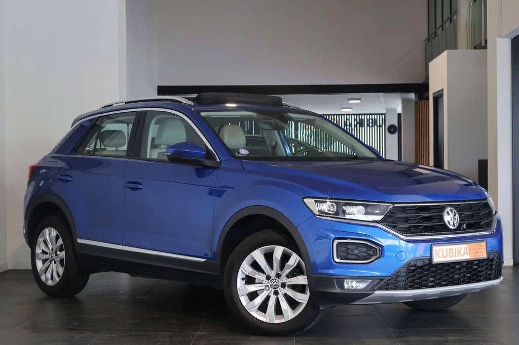 Volkswagen T-Roc T-Roc 1.5 TSI ACC Pano Leder Trekhaak Camer, Auto's, Volkswagen, Automaat, Blauw, 127 g/km, Leder
