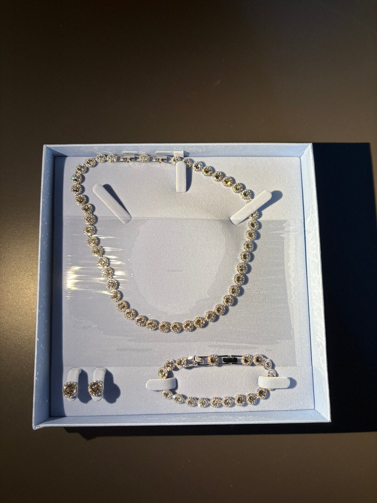 Set Swarovski Una Angelic, Neuf, Enlèvement ou Envoi, Avec pendentif, Autres matériaux