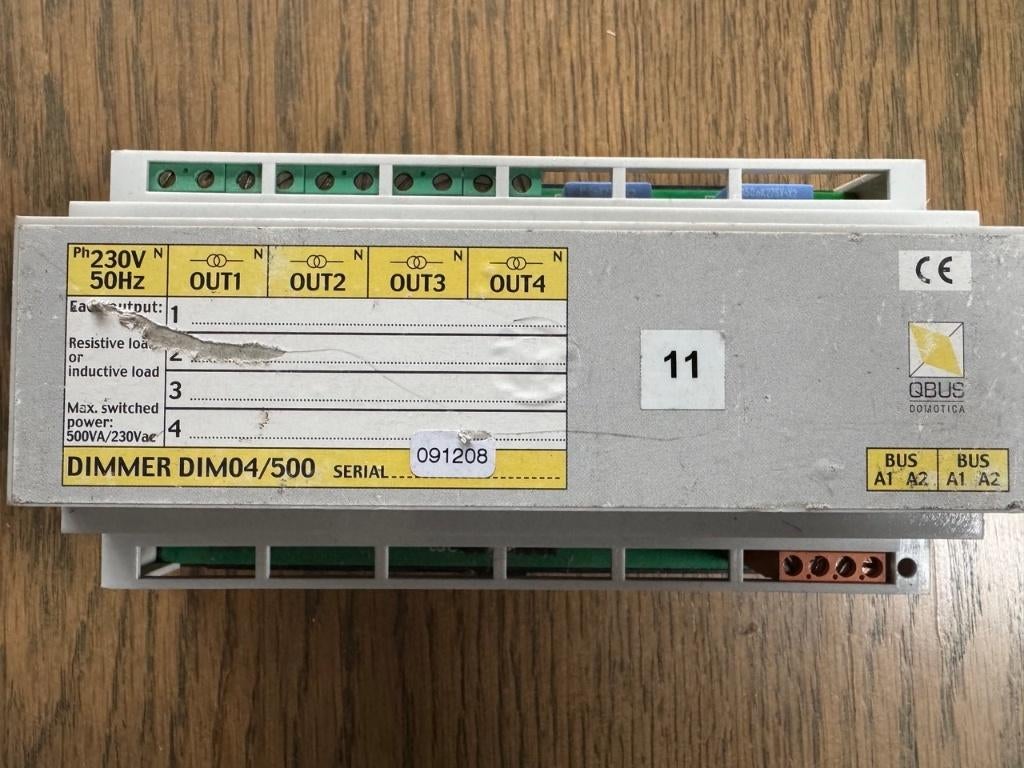 3 Qbus dimmer modules 1x DIM04/500 en 2x DIM04/300, Doe-het-zelf en Bouw, Ophalen, Gebruikt, Overige typen