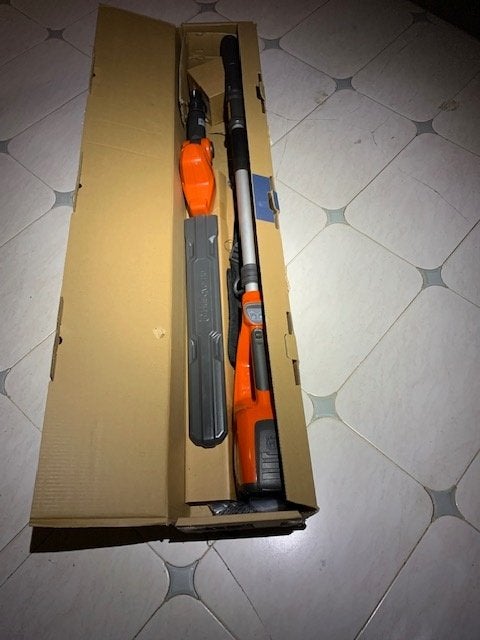 heggeschaar telescopisch, Tuin en Terras, Ophalen, Zo goed als nieuw, Accu, Husqvarna