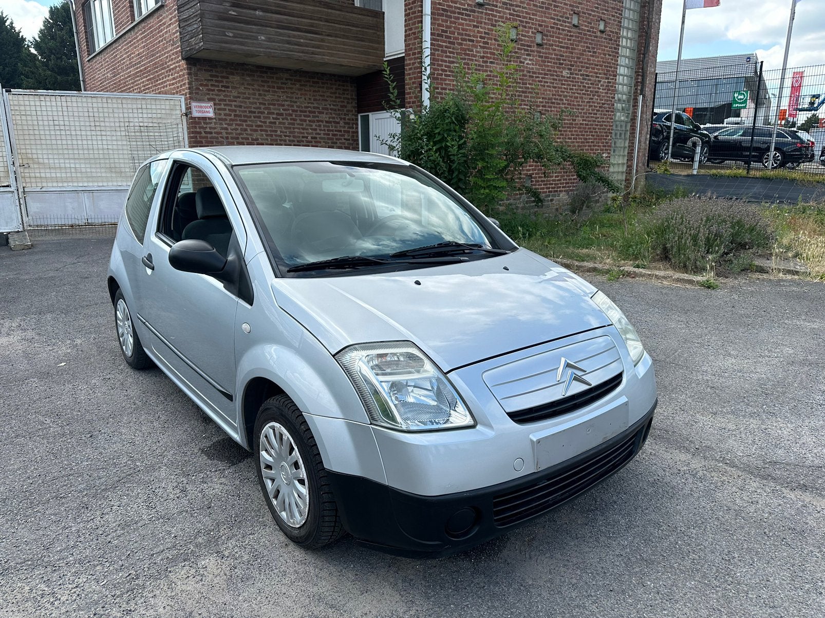 CITROEN C2 • ESSENCE • 102.000KM •, Autos, Citroën, Argent ou Gris, Achat, Entreprise, Boîte manuelle