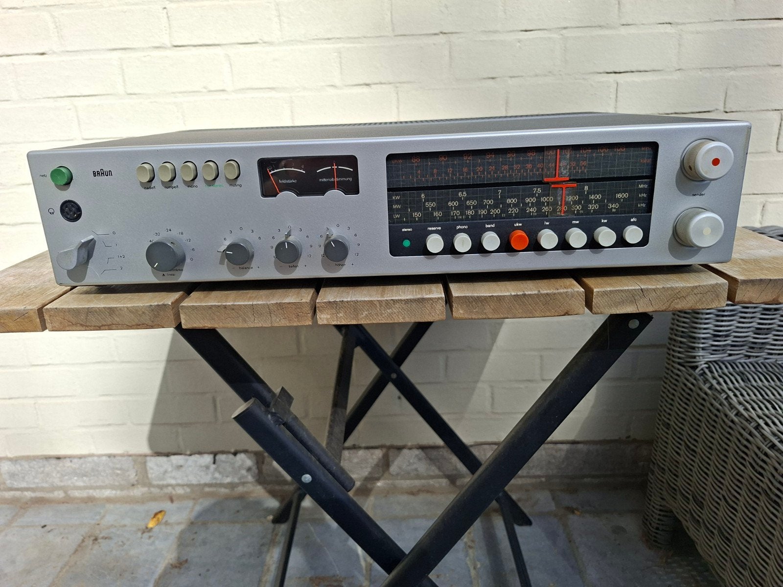 Vintage Braun tuner-versterker Regie, Autres marques, Moins de 60 watts, Enlèvement, Stéréo