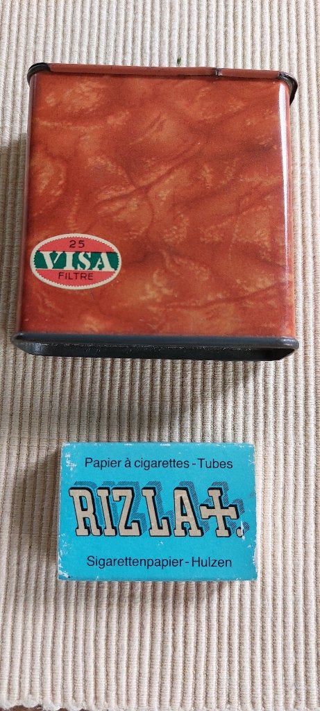Oud blikken doosje voor sigaretten Visa en Rizla lucifers, Verzamelen, Ophalen of Verzenden, Gebruikt