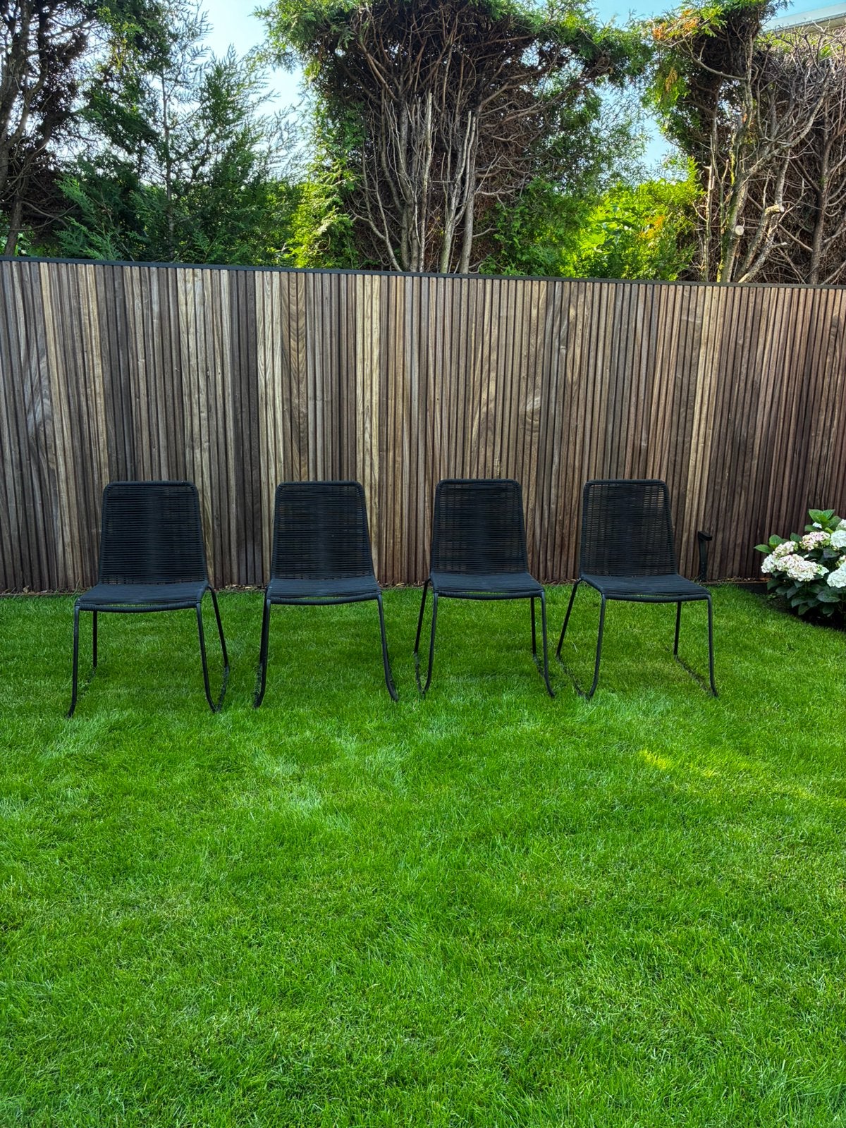 Vier tuinstoelen. Zitting in koord geen kussen nodig., Ophalen, Gebruikt