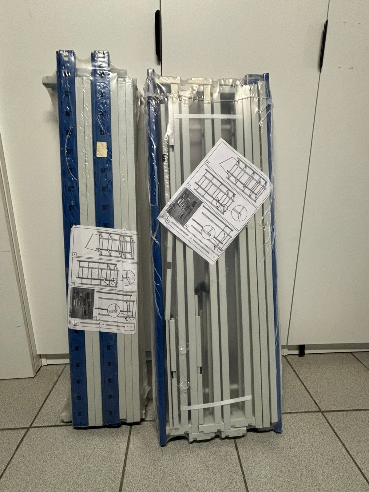 Ensemble de 2 rayonnages en métal — Paperflow RangeCo, Enlèvement, Neuf