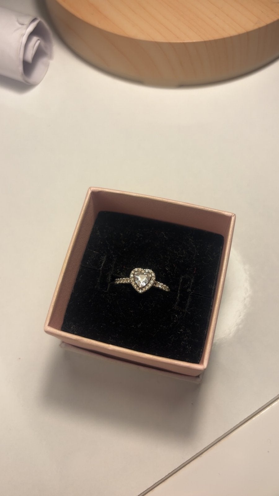 Pandora ring, Handtassen en Accessoires, Ringen, Met kristal, Ophalen of Verzenden, Zo goed als nieuw, Dame