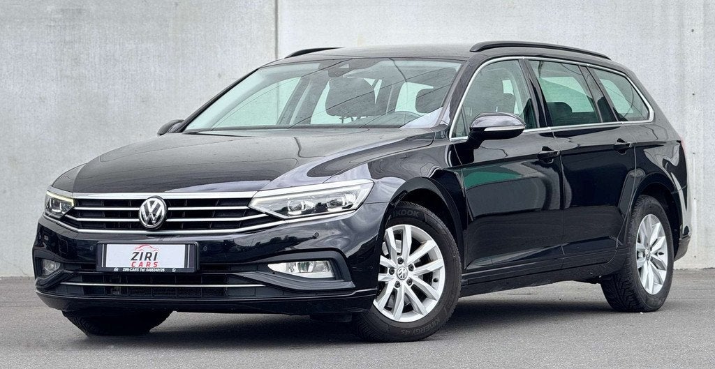 Volkswagen Passat Variant Passat SW 1.6 TDi SCR Elegance Bus, Auto's, Volkswagen, Automaat, Stof, Gebruikt, Euro 6