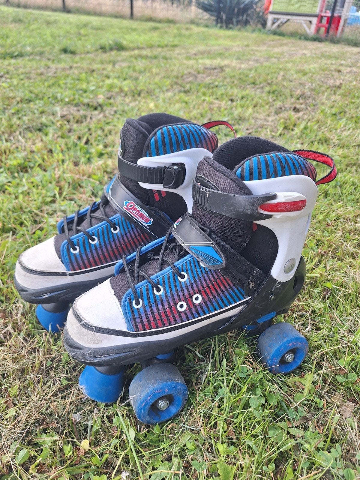 Patins à roulettes fille garçon, Enfants & Bébés, Enlèvement