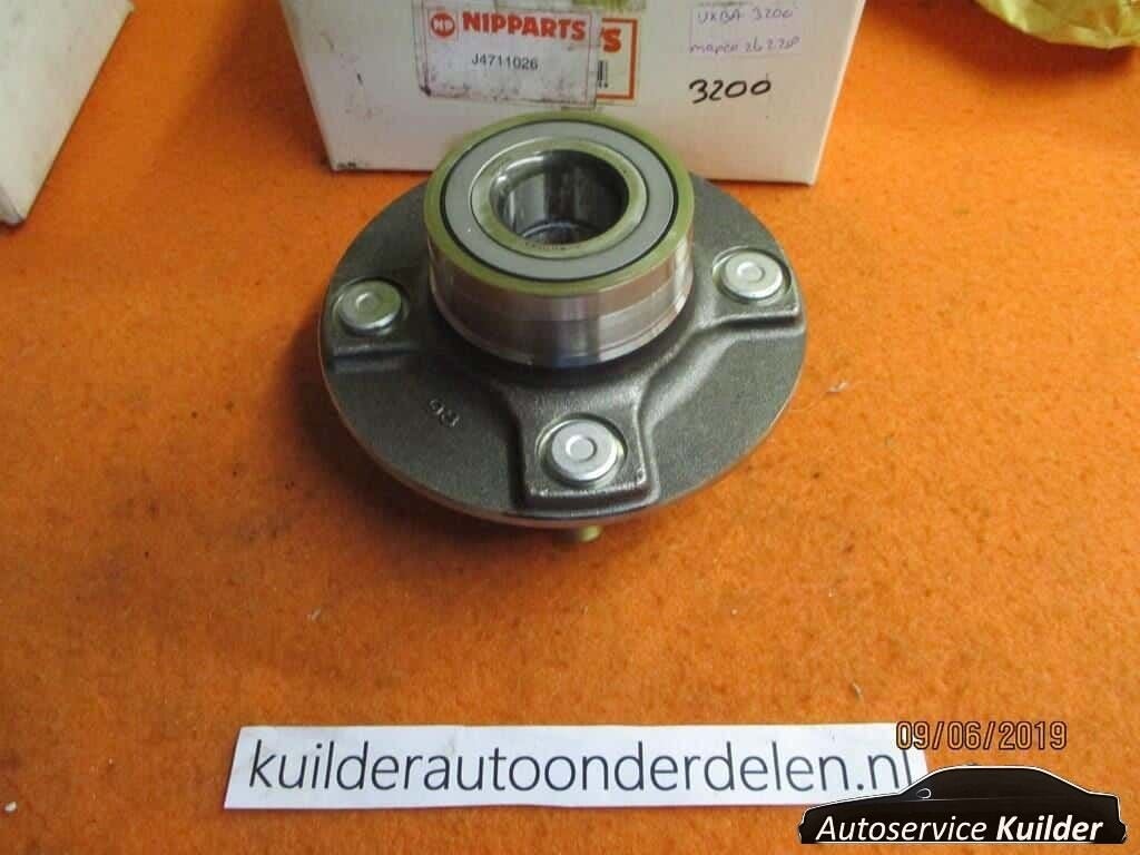 Wielnaaf achter Nissan Prairie Primera traveller NIPPARTS, Neuf, -, -, Nissan