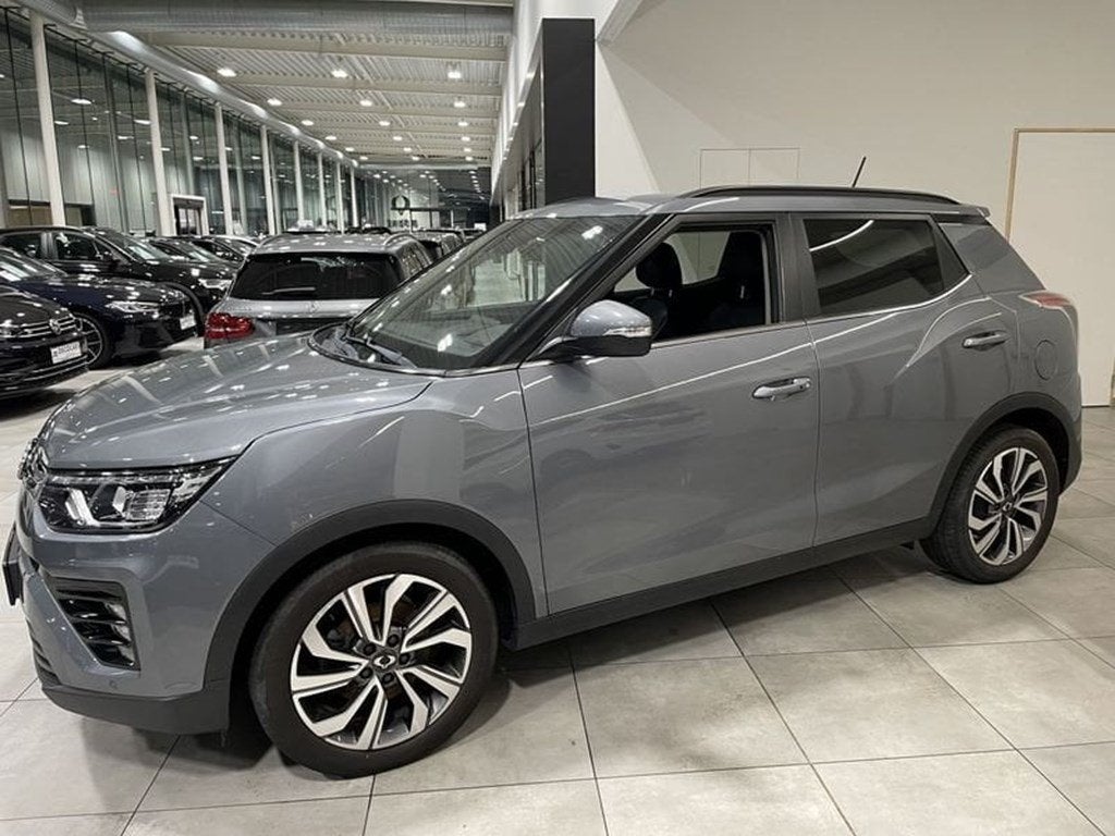 SsangYong Tivoli Nieuwstaat / DAB / Navigatie, Argent ou Gris, Achat, Noir, Tivoli