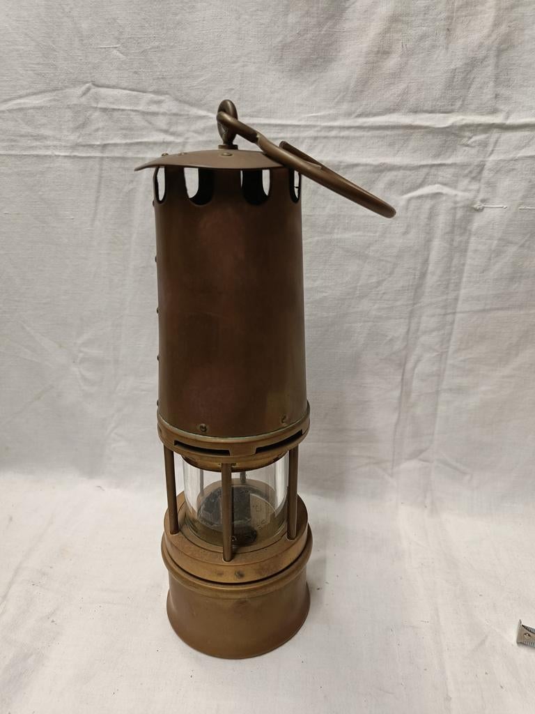 Oude mijnwerkers lamp in geel koper 28 cm heel zwaar, Antiek en Kunst, Ophalen, Koper