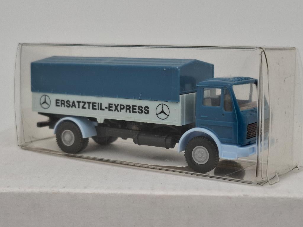 Camion fourgon Mercedes - Wiking 1/87, Envoi, Comme neuf, Bus ou Camion, Wiking